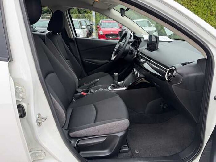 Mazda 2 1.5 SKYACTIV-G 75 Center-Line LED+Facelift