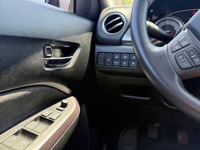 Suzuki Vitara 1.4 Comfort Plus ALLGRIP NAVI+DAB+CARPLAY Comfort+