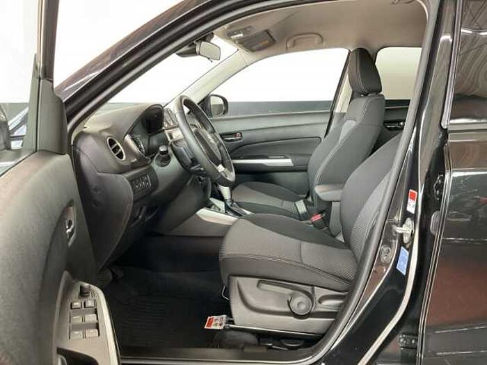 Suzuki Vitara 1.5 Comfort Allgrip NAVI+RÜCKFAHRKAMERA