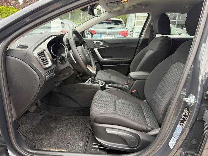 Kia ceed 1.5T DCT LX PLUS SPECIAL LM+KAMERA+NAVI+DAB cee'd