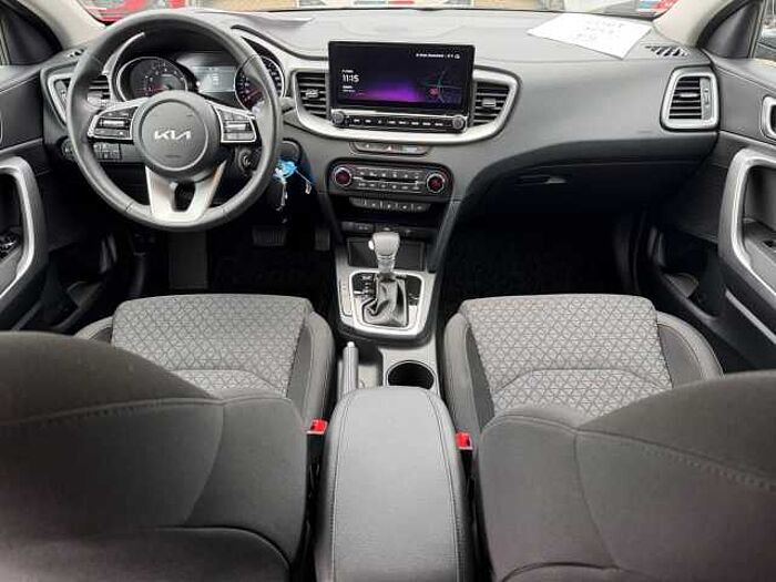 Kia ceed 1.5T DCT LX PLUS SPECIAL LM+KAMERA+NAVI+DAB cee'd