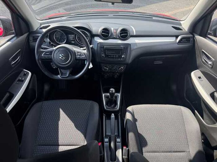 Suzuki Swift 1.2 Dualjet Club BLUETOOTH+DAB-RADIO+KLIMA