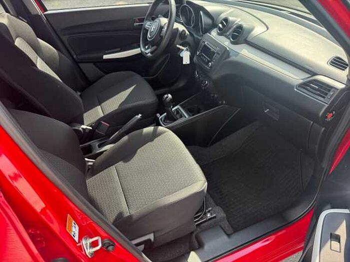 Suzuki Swift 1.2 Dualjet Club BLUETOOTH+DAB-RADIO+KLIMA