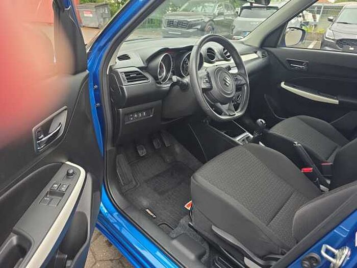 Suzuki Swift 1.2 Comfort Hybrid NAVI+DAB-RADIO+CARPLAY