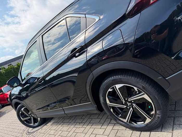 Mitsubishi ECLIPSE CROSS 2.4 PHEV LED+PDC+DAB+LM+NAVI Intro Edition