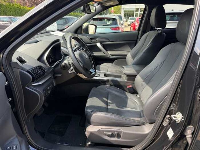 Mitsubishi ECLIPSE CROSS 2.4 PHEV LED+PDC+DAB+LM+NAVI Intro Edition