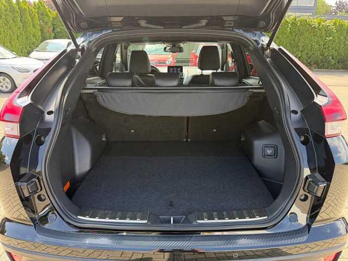 Mitsubishi ECLIPSE CROSS 2.4 PHEV LED+PDC+DAB+LM+NAVI Intro Edition