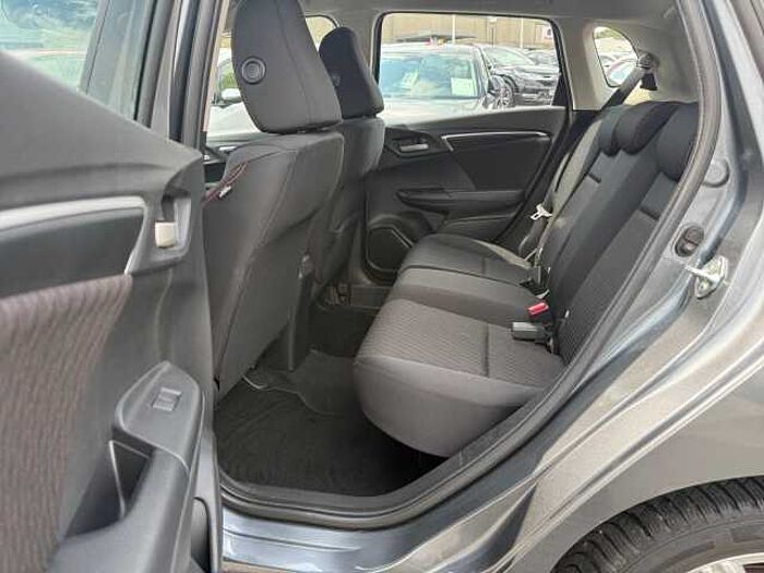 Honda Jazz 1.5 i-VTEC Dynamic DAB-RADIO+NAVI+TEMPOMAT