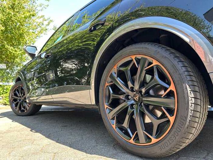 CUPRA FORMENTOR 2.0 TSI 4DRIVE VZ MATRIX-LED+NAVI