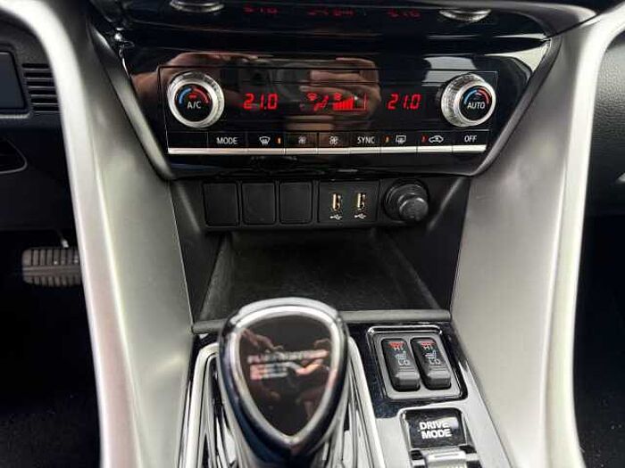 Mitsubishi ECLIPSE CROSS 2.4 PHEV BASIS 2-ZONEN KLIMA