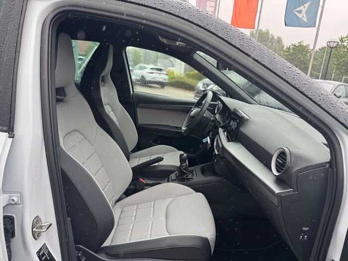 SEAT Arona FR 1.0 TSI 85 kW (116 PS) 6-Gang VOLL LED