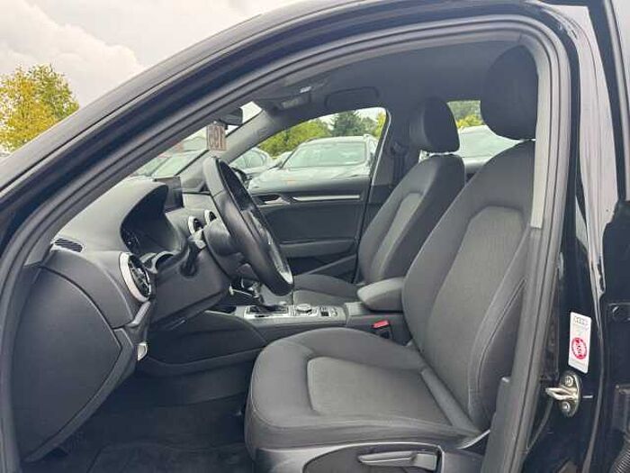 Audi A3 Sportback 1.0 TFSI DSG Navi+SHZ+KlimaAutomatik Basis