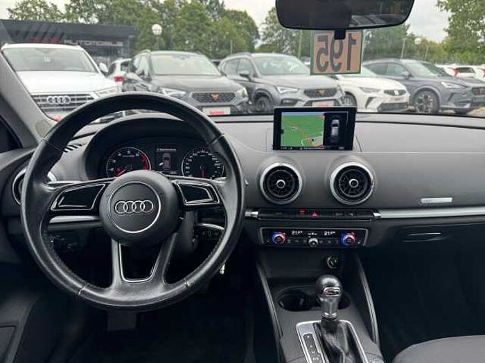 Audi A3 Sportback 1.0 TFSI DSG Navi+SHZ+KlimaAutomatik Basis