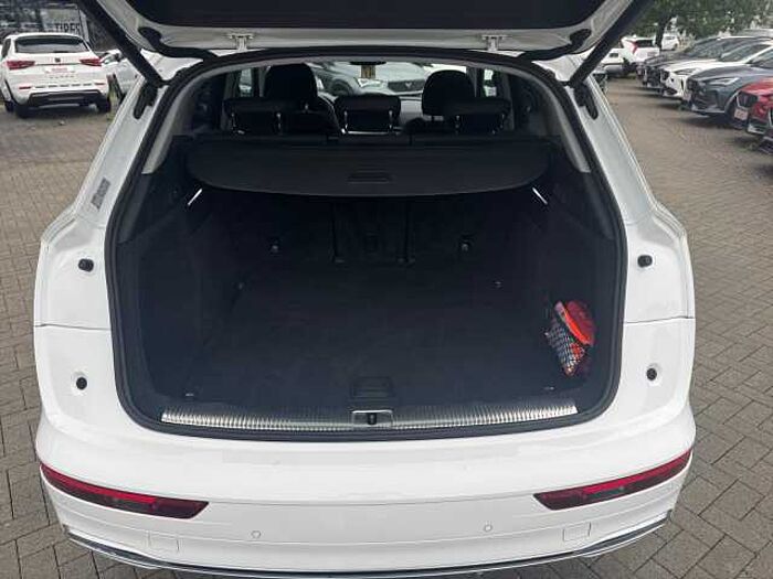 Audi Q5 40 2.0 TDI Quattro Sport DSG ACC+LED+Navi+SHZ