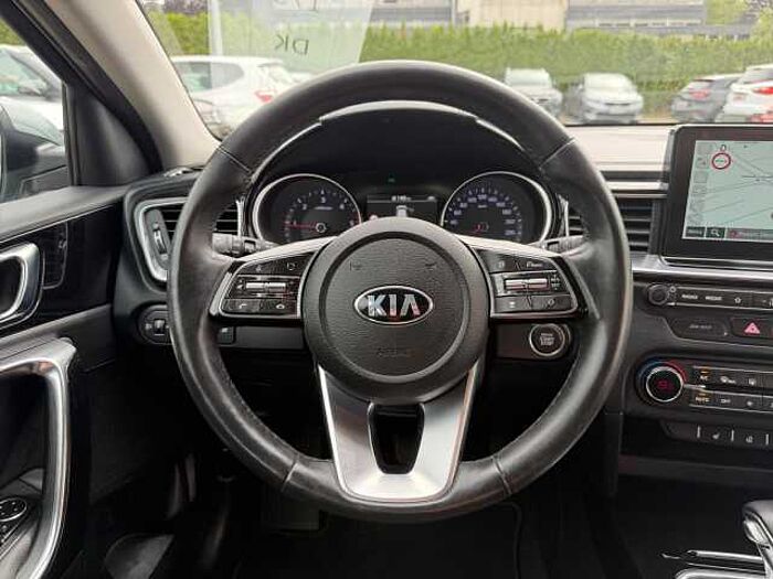 Kia ceed 1.6 CRDi DCT Spirit NAVI LED ACC cee'd