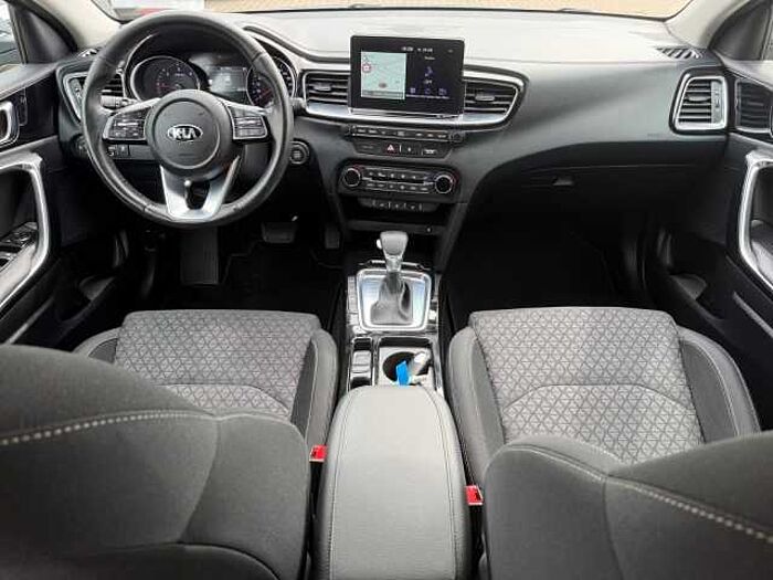 Kia ceed 1.6 CRDi DCT Spirit NAVI LED ACC cee'd