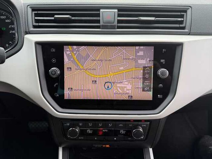SEAT Arona 1.0 TSI DSG Xcellence NAVI LED KESSY 17Z