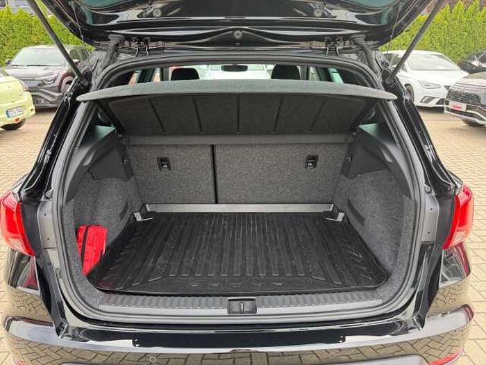 SEAT Arona 1.0 TSI DSG Xcellence NAVI LED KESSY 17Z