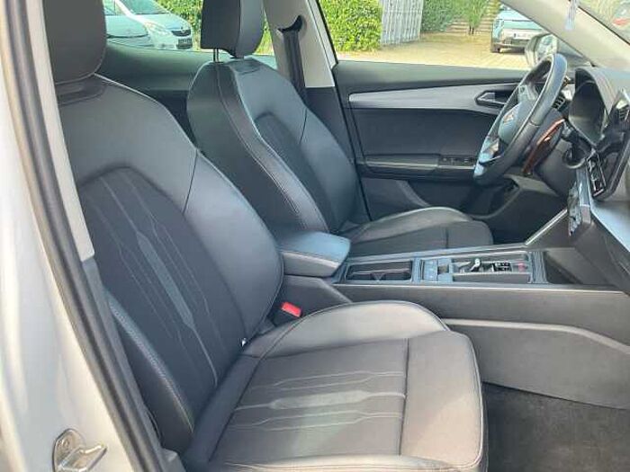 CUPRA Formentor 1.4 e-Hybrid DSG LED CARPLAY+ANDROID Basis