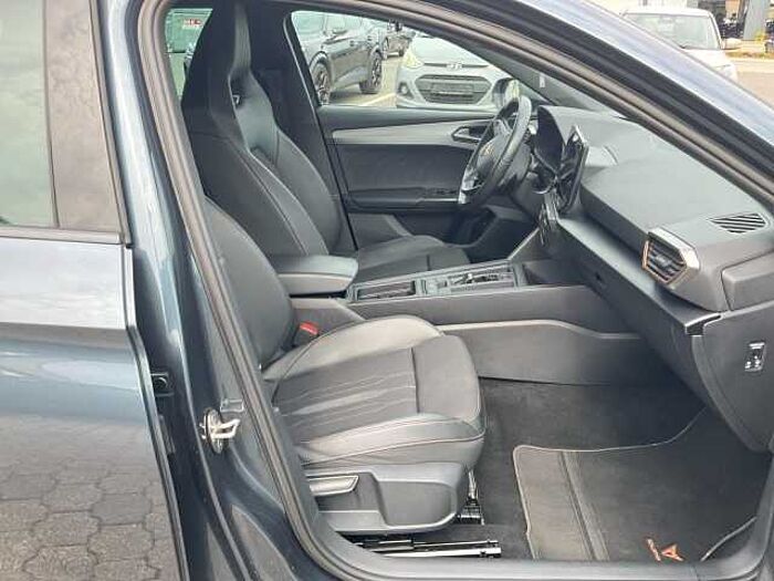 CUPRA Leon 1.4 e-HYBRID VZ DSG NAVI LED VISION-PLUS