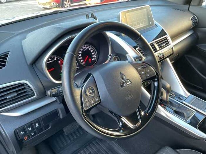Mitsubishi ECLIPSE CROSS 1.5 T Diamant Edition+ ACC+BT+PDC