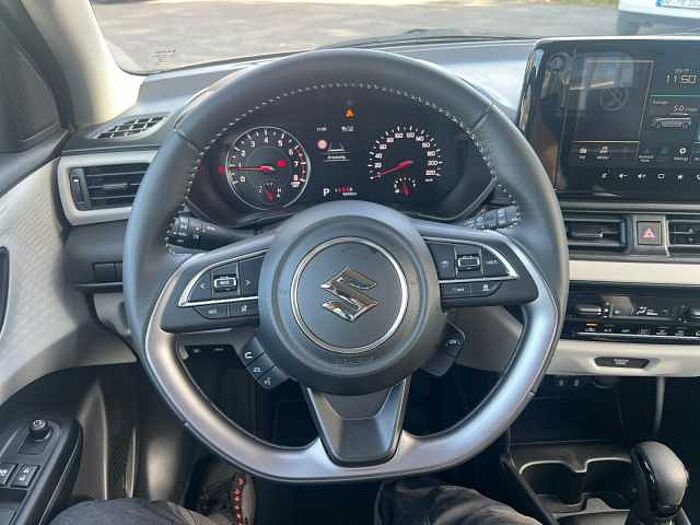 Suzuki Swift 1.2 Dualjet CVT Comfort NAVI LED ACC 61 kW