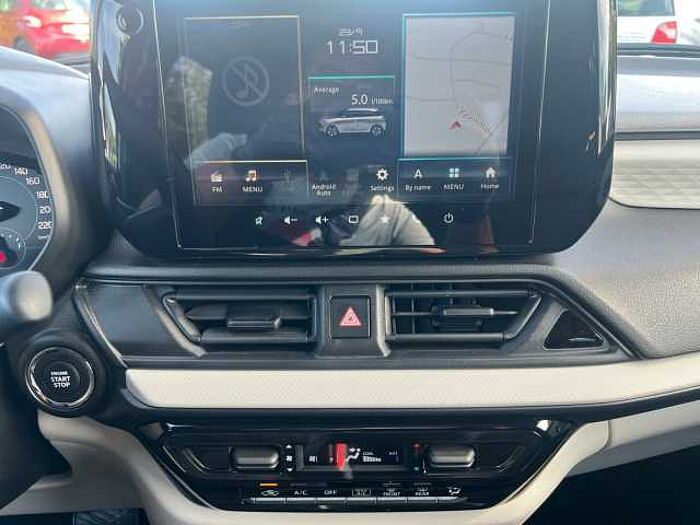 Suzuki Swift 1.2 Dualjet CVT Comfort NAVI LED ACC 61 kW