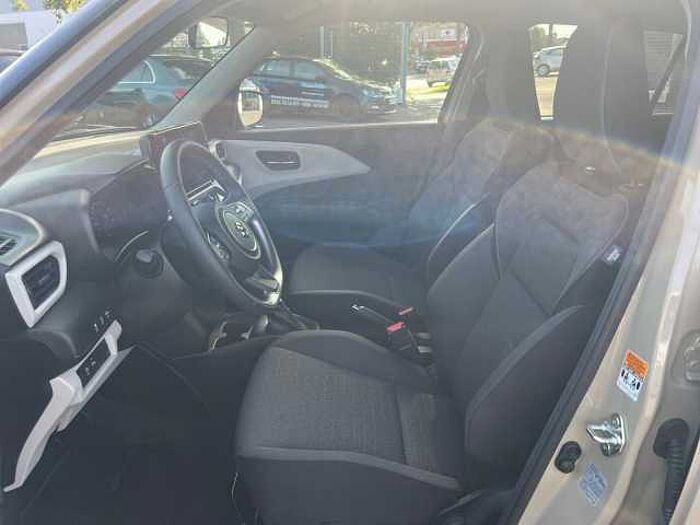 Suzuki Swift 1.2 Dualjet CVT Comfort NAVI LED ACC 61 kW