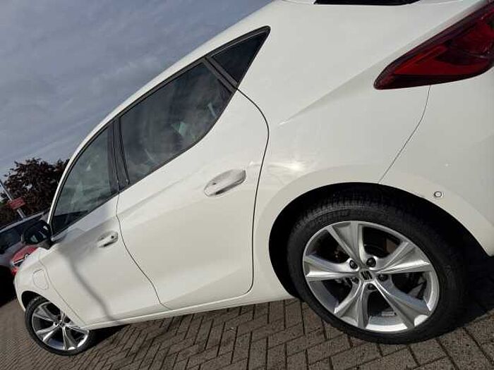 SEAT LEON FR 1.4 E-HYBRID AHK+LED+SHZ+Winterp. +Kam. +LM