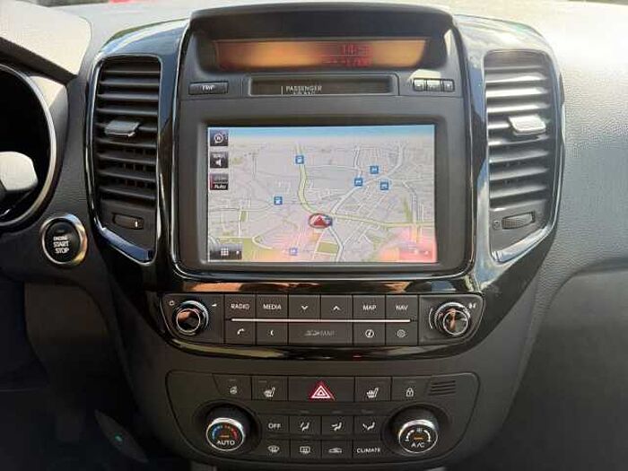 Kia VENGA 1.6 DREAM TEAM NAVI+SHZ+Kam. +LM+KLIMAAUTO.