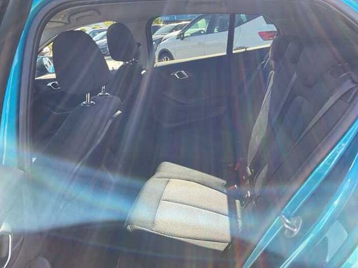 BMW 118i Limousine Advantage AHK+LED+Navi+SHZ+LM+PDC 118
