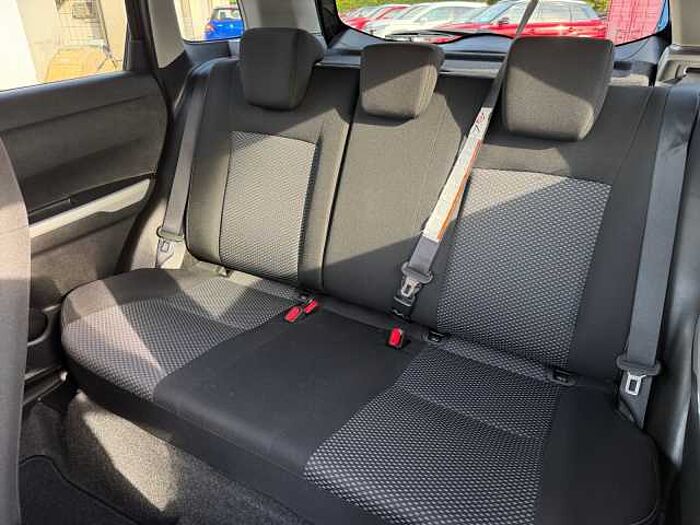 Suzuki Vitara 1.6 4x2 Comfort AHK+SHZ+Kam. +KlimaA+LM