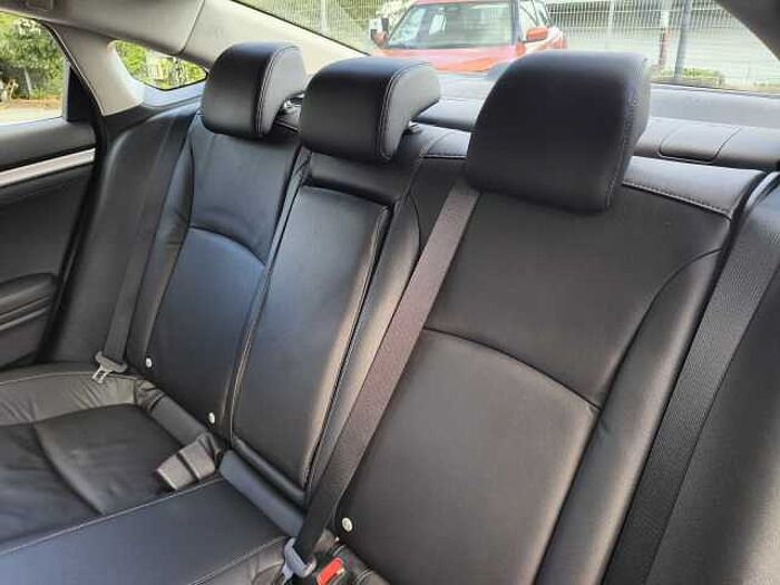 Honda CIVIC 1.5 VTEC EXECUTIVE LED-SCHEINWERFER