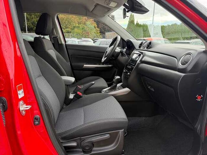 Suzuki Vitara 1.5 Comfort AGS LED+NAVI+KLIMAAUTO. +KAM.